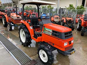 Hinomoto NZ210