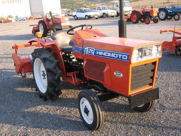 Τρακτέρ HINOMOTO E-152DT