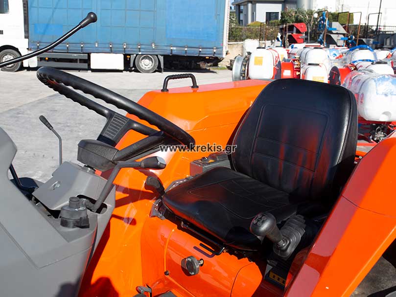 Τρακτέρ KUBOTA GL32DT με κουβά