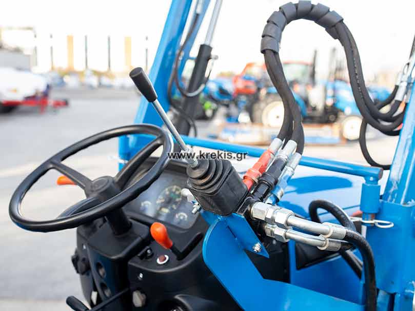 Τρακτέρ με κουβά LS R50