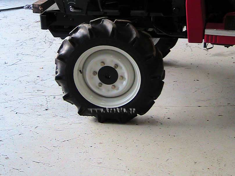 Τρακτέρ Mitsubishi MT-18D